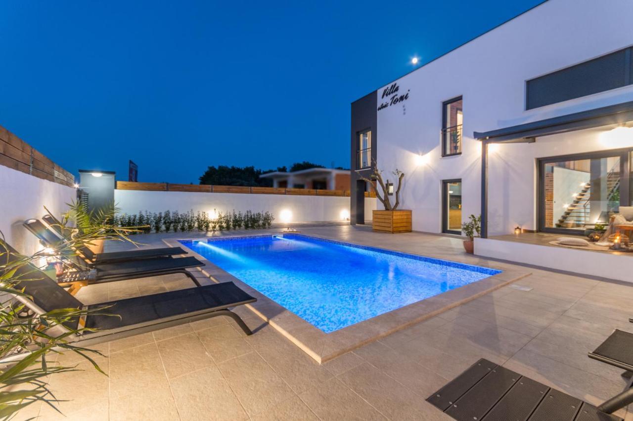 Villa Stric Toni *
